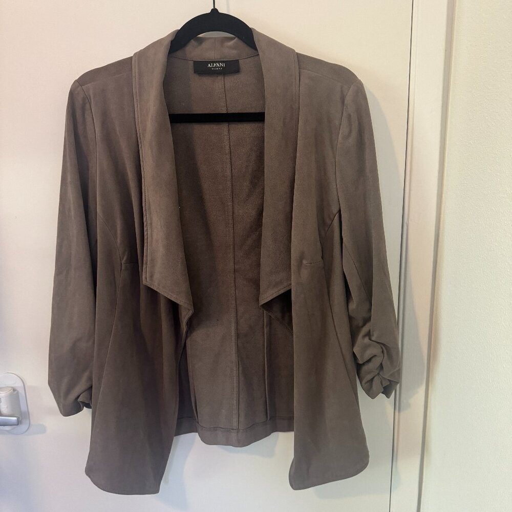 ALFANI Woman. dark tan blazer 1X